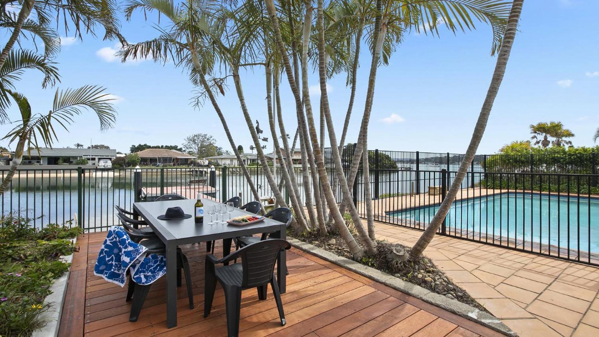 Island Poolside Getaway - Waterfront On St Huberts Villa Daleys Point Exterior foto